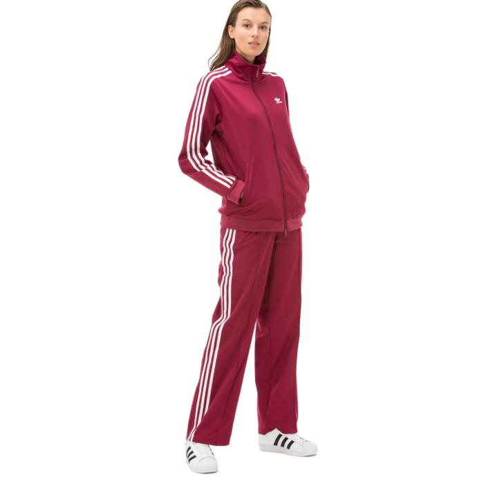 Sporunuza rahatlık sağlayacak bordo eşofman