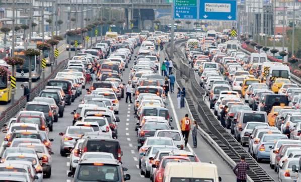 İstanbul Birinciliğe Koşuyor