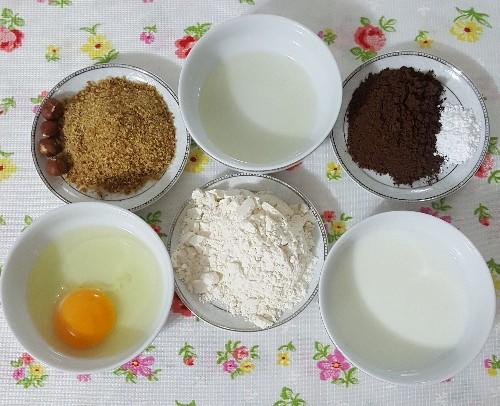 Şekersiz Ve Yumuşacık: Kakaolu Fincan Kek Tarifi