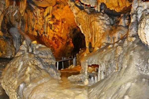 Medeniyetin, Kültürün, Hayatın Tarihi: Türkiye'nin Mağaraları