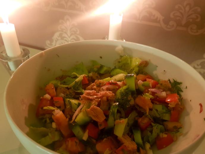 Sağlıklı Beslenmek İsteyenler İçin Ton Balıklı Salata