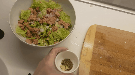 Sağlıklı Beslenmek İsteyenler İçin Ton Balıklı Salata