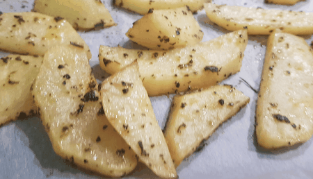 Fırında Baharatlı Dilim Patates Tarifi