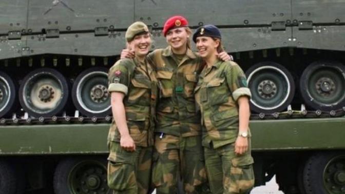 Türkiye'de kadınlar askere giderse...