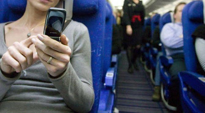 Uçakta Cep Telefonunu Kapatmayana Ağır Para Cezası Geldi