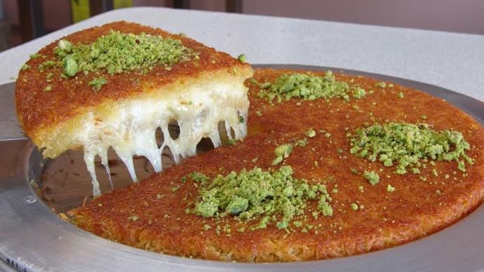 En Tatlı Bence'm: KizlarSoruyor Üyeleri Bir Tatlı Olsaydı Hangi Tatlı Olurdu?