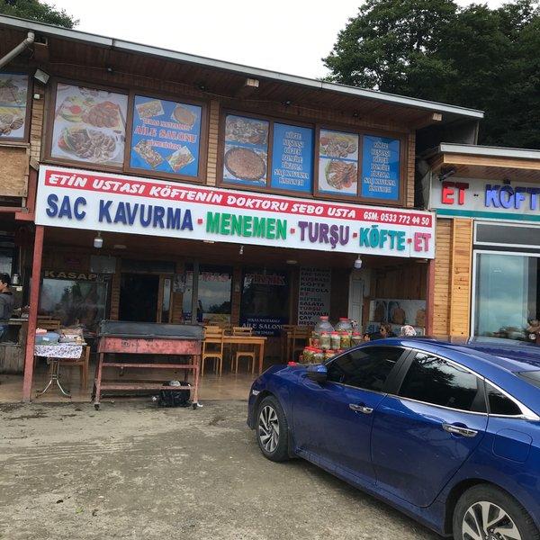 Hangi Yemeği Nerede Yemek Lazım?