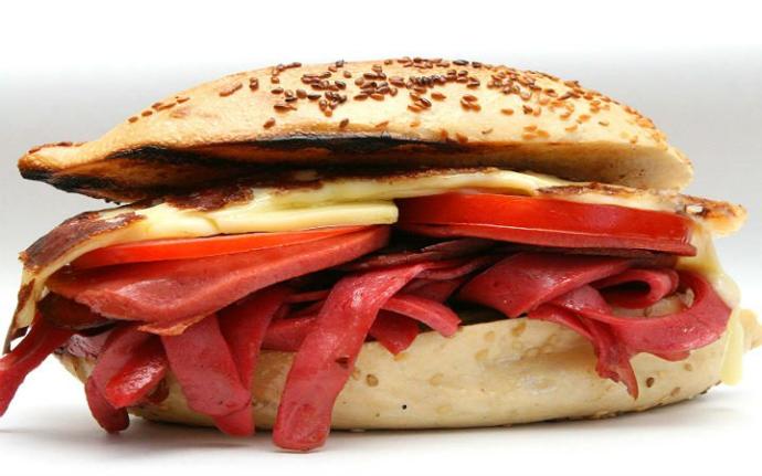 Hangi Yemeği Nerede Yemek Lazım?