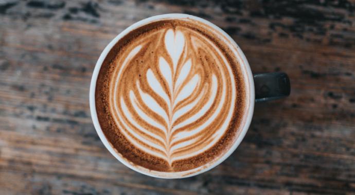 Kasa Önünde Düşünmeye Son: Burcunuza Göre Starbucks'ta İçmeniz Gereken İçecek!