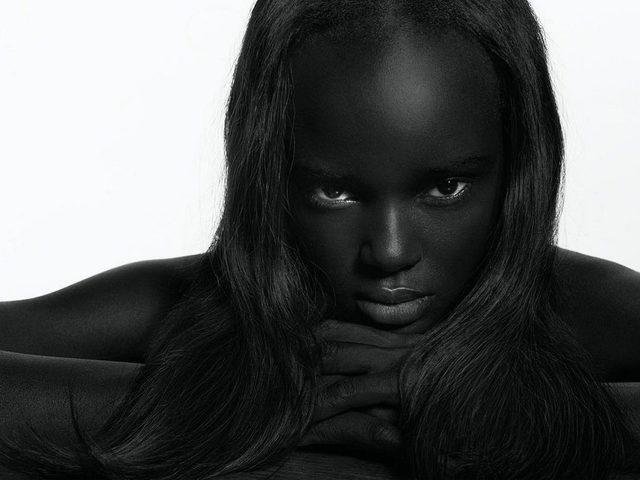 Siyahın En Güzel Hali: Zorbalığa ve Ayrımcılığa Savaş Açan Sudanlı Top Model Göz Kamaştırıyor
