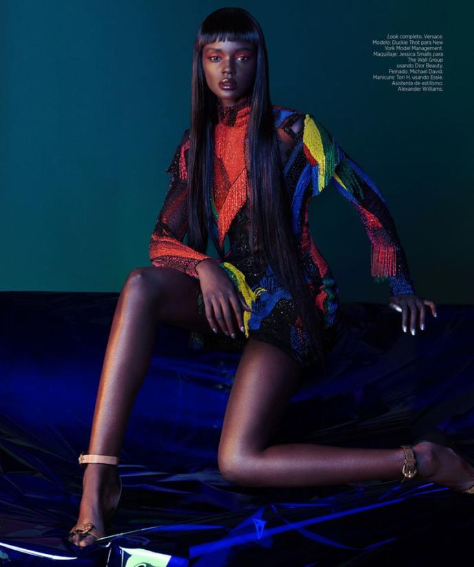 Siyahın En Güzel Hali: Zorbalığa ve Ayrımcılığa Savaş Açan Sudanlı Top Model Göz Kamaştırıyor