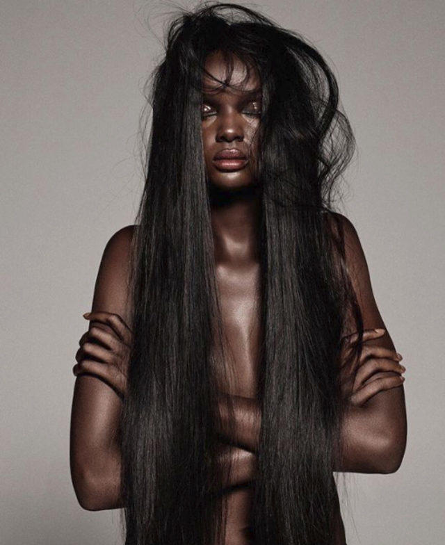 Siyahın En Güzel Hali: Zorbalığa ve Ayrımcılığa Savaş Açan Sudanlı Top Model Göz Kamaştırıyor