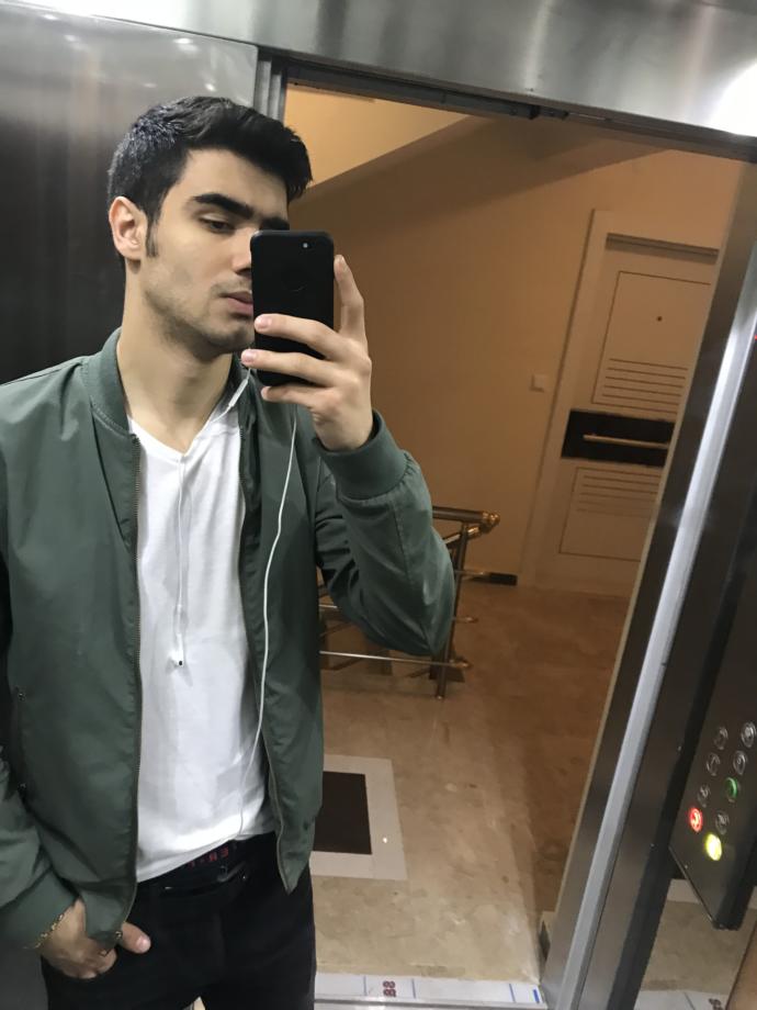 Sakallı Halleri Daha Karizmatik Olan Ünlü Erkekler!