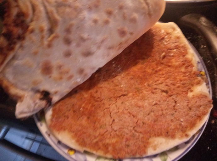Evde Lahmacun Nasıl Yapılır? Bu Tarif Favoriniz Olacak!