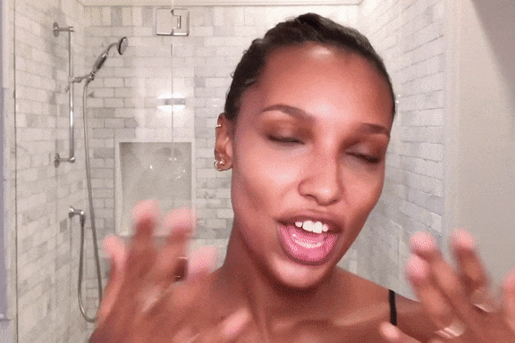 “Çok Güzelsin, Lanet Olsun İnsan Mısın?” Dedirten Victoria’s Secret Meleklerinin Güzellik Sırları!