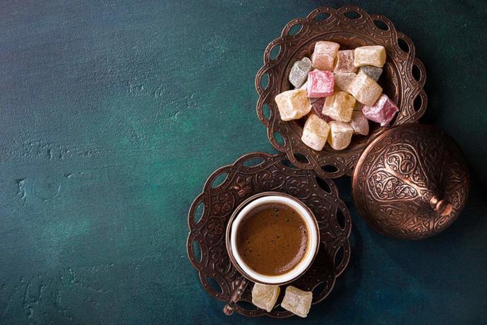 Geçmişten Günümüze Tuzlu ve Tatlı Kahve Kültürü ☕