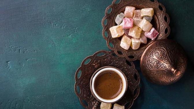 Geçmişten Günümüze Tuzlu ve Tatlı Kahve Kültürü ☕