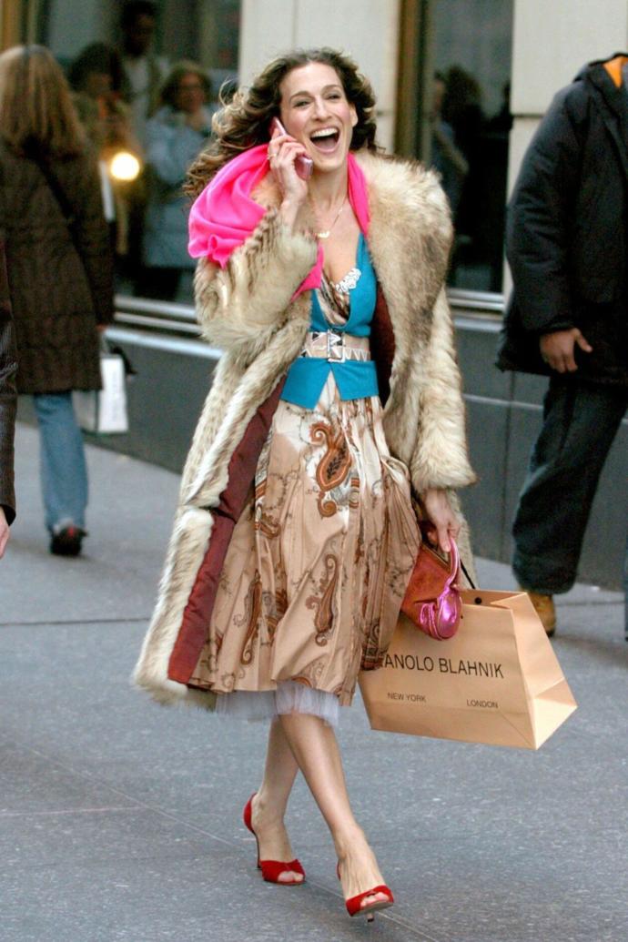 Gelmiş Geçmiş En Stil Sahibi Dizi Karakteri Olan Carrie Bradshaw'ın Stilini İnceliyoruz!