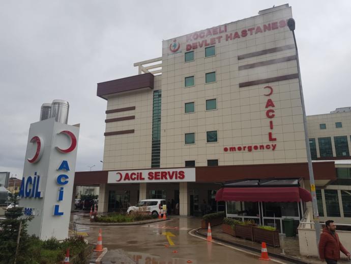 Kocaeli Devlet Hastanesinde Büyük Rezalet! (Pornografik Görüntüler Hasta Bilgilendirme Ekranında)