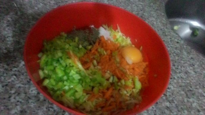 Malzemesine Değil Tadına Aşık Olacağınız Bir Yemek: Sebzeli Kaşarlı Mücver