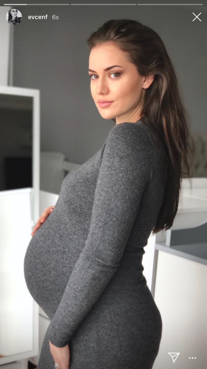 Fahriye Evcen - Burak Özçivit Çiftinin Çocuklarına Verecekleri İsim Belli Oldu (Foto Haber)