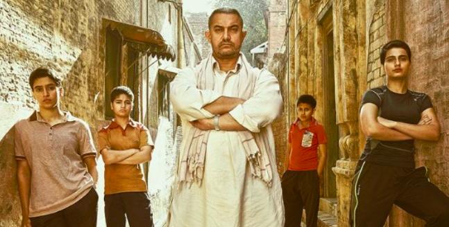 Ön yargını Bir Kenera Bırak! Herkesin Mutlaka İzlemesi Gereken En İyi 5 Bollywood Filmi!