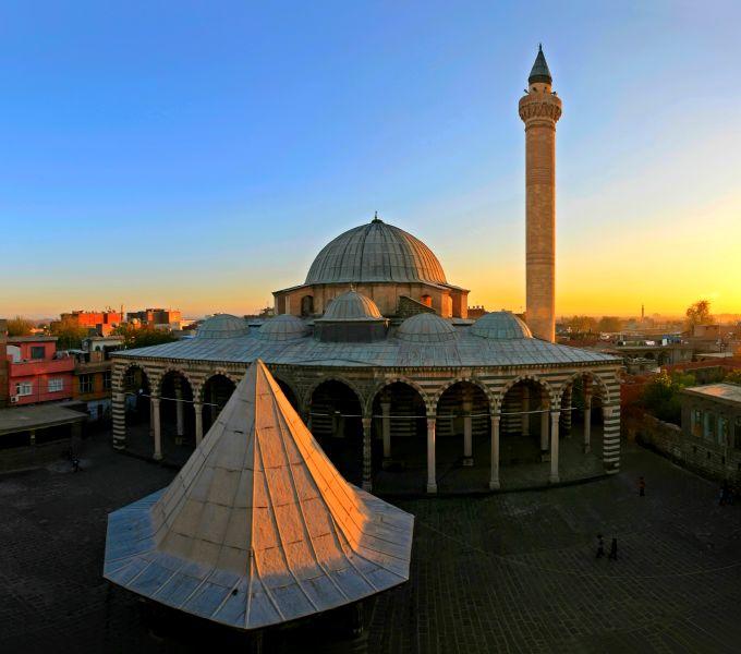 Tarih ve Kültür Şehri Diyarbakır'da Gezmek!