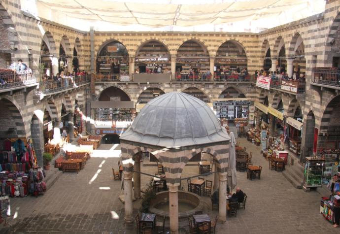 Tarih ve Kültür Şehri Diyarbakır'da Gezmek!