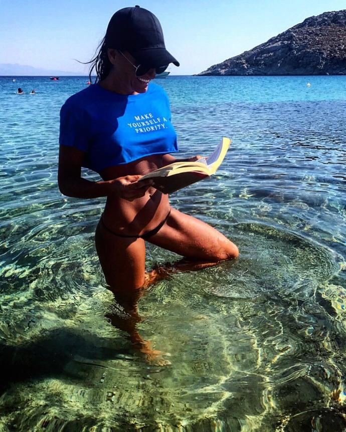 Eda Taşpınar'dan Kadınlara Mesaj Var (Foto Haber)