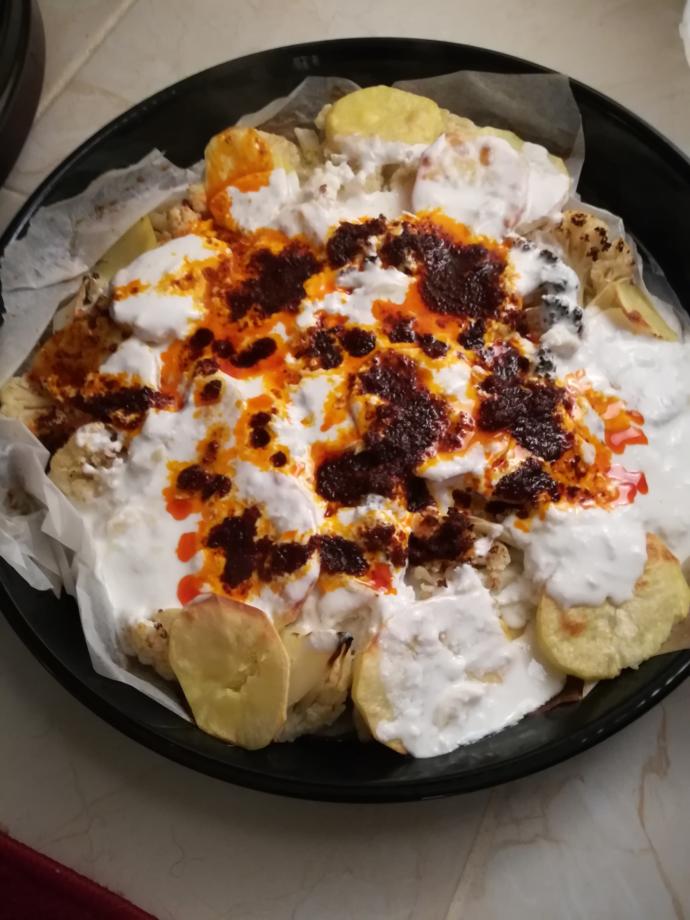 Pratik Bir Öğün: Fırında Patates ve Karnabahar Nasıl Yapılır?