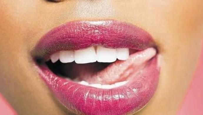 Erkekler İçin Cinselliğin Can Damarı Oral Seks Pozisyonları!