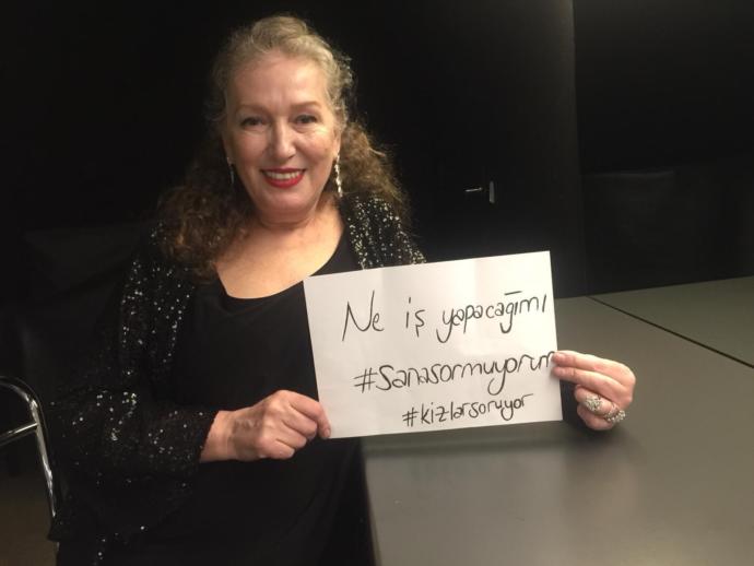 Kadınlar Günü'nde Cinsiyet Eşitsizliğine Dikkat Çeken Ünlüler #SanaSormuyorum Diyor!