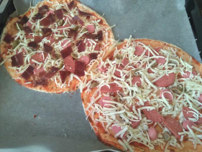 Kahvaltının Vazgeçilmezi, 5 Dakikada Lavaş Pizza Tarifi