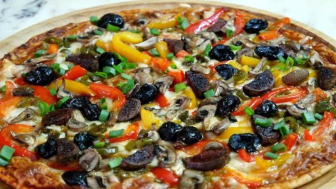 Kahvaltının Vazgeçilmezi, 5 Dakikada Lavaş Pizza Tarifi