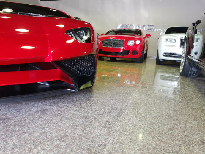 Cenevre Otomobil Fuarı’nın “Üzgünüm Baba, Kızın Bir Otomobile Aşık Oldu!” Dedirtecek Havalı Arabaları