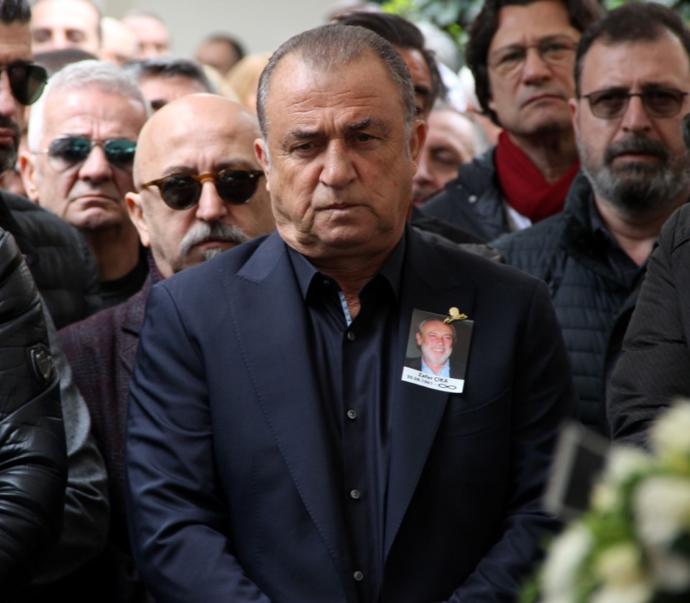 Demet Akbağ'ın Eşi Zafer Çika Son Yolculuğuna Uğurlandı