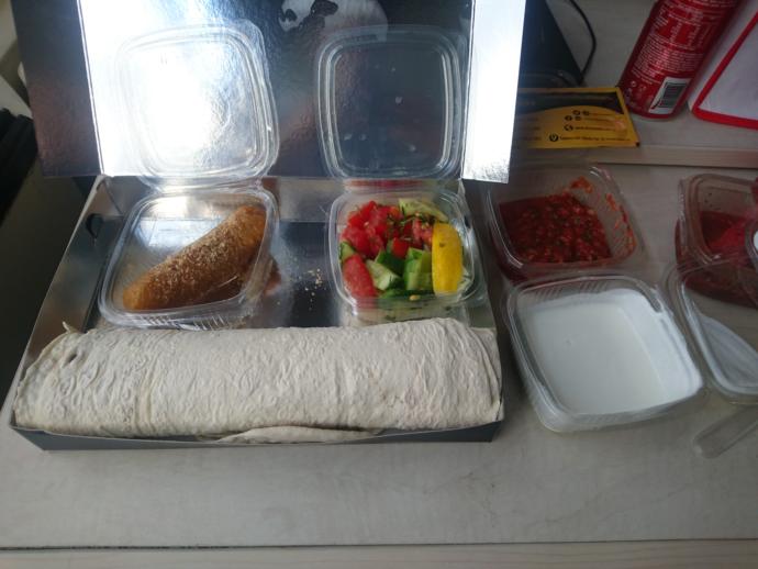 Doğu Ekspresi Durağımız: Erzurum'da Cağ Kebabı ve Kadayıf Sarmasını Denedik