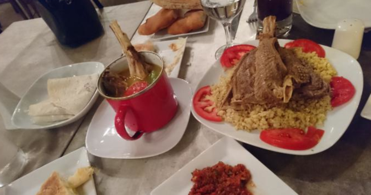 Kars�ta Yöreye Özgü Yemekleri Tadıyoruz ZodiacGeziyor KizlarSoruyor