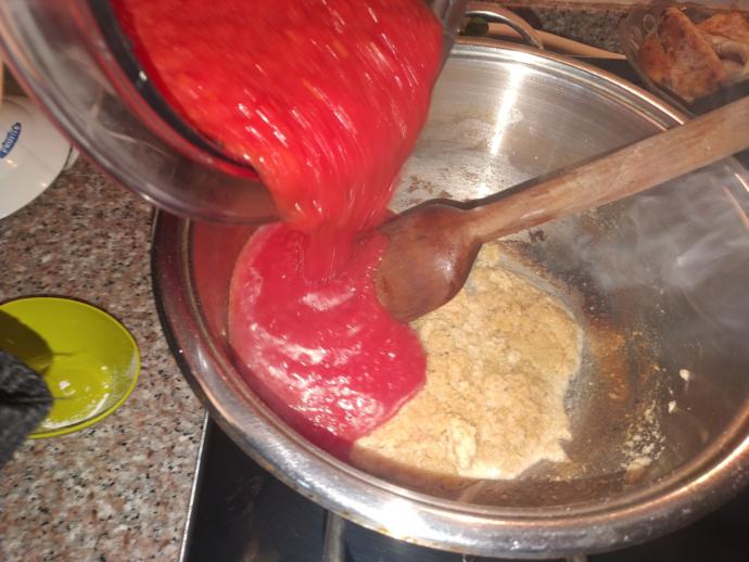 Domatesin Aslında Bir Yıldız Olduğunu Kanıtlayan Çorba: Organik Domates Çorbası