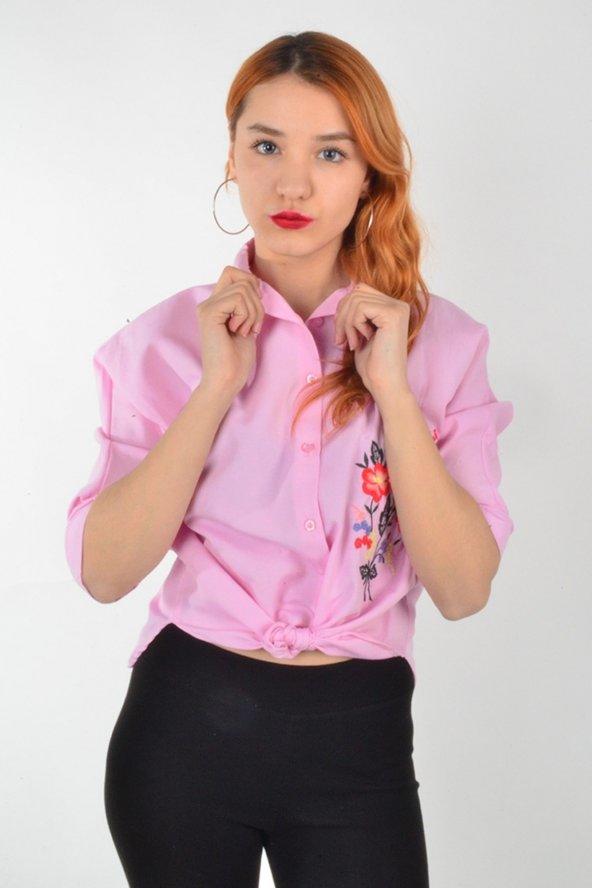 Pembe Gömlek