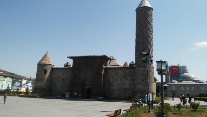 Dadaşlar Diyarı Erzurum'da Gezilebilecek Güzel Yerler