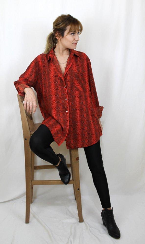 Yılan Desenli Salaş Model Kırmızı Gömlek
