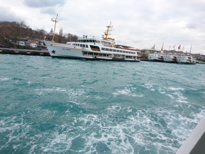 Eminönü'nde Turistlerin Sık Tercih Ettiği Kebapçı ve Künefeciyi Tadımlıyoruz