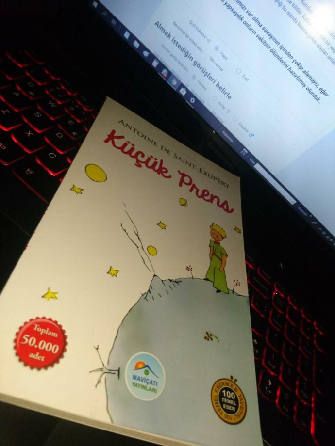 Bir Bankta Otururken Bitirebileceğiniz, Ufkunuzu 2 Katına Çıkaracak İnce Kitaplar