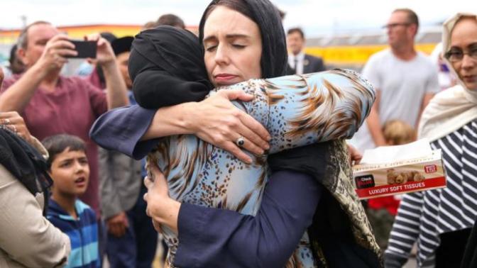 Yeni Zelanda Saldırısı Sonrası Zelandalıların Dünya Ülkelerine Verdiği İnsanlık Dersi