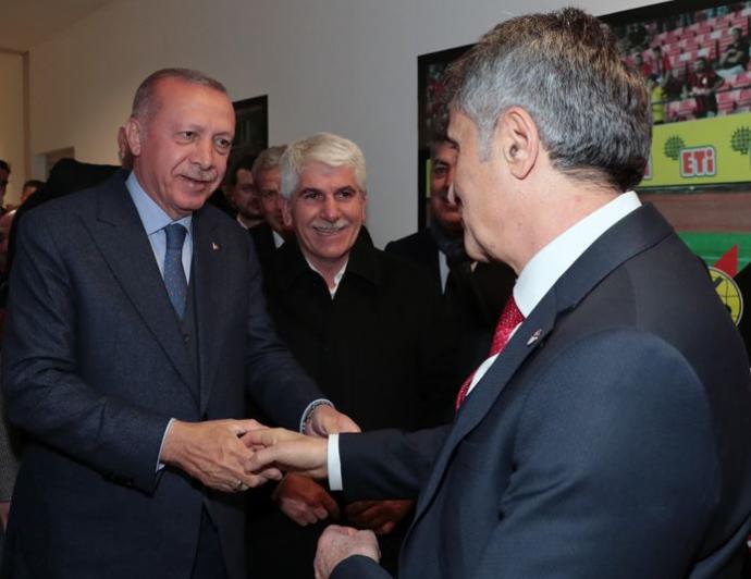 Erdoğan, Moldova Maçında Milli Takımı Yalnız Bırakmadı (Foto Haber)