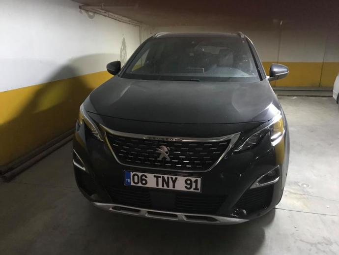 Peugeotun Kendini Aştığını Kanıtlayan ve Göz Alıcı Tasarımı İle İlgi Çeken Araba: Peugeot 3008