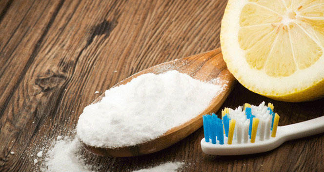 Limon, karbonat ve diş fırçası