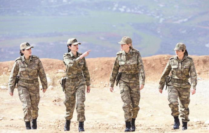 Eda Taşpınar'dan İddialı Açıklama: Annelerinizin Hayal Gücü Bana Yetmez (Foto Haber)