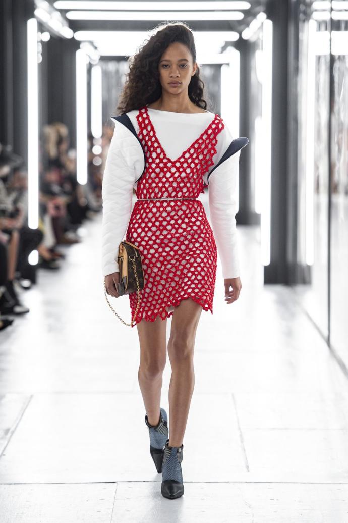 Bahar Dediğin Çiçek, Kelebek Bizim İçin de Moda Demek: İşte Karşınızda 2019 Bahar Modası!